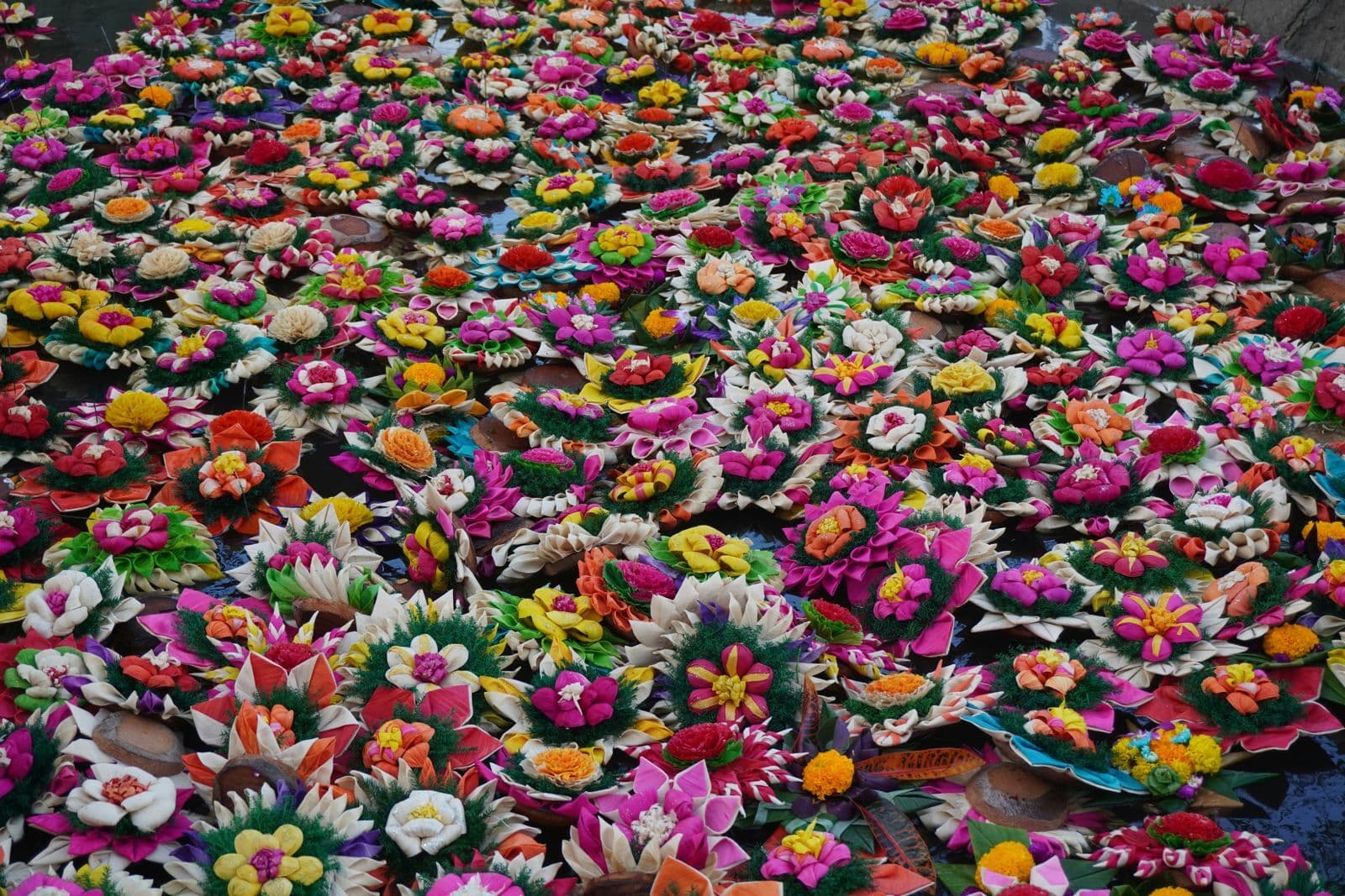 Thai Festivals - Loi Krathong